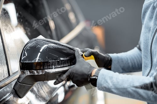 Preview: Filming car body at the vehicle service