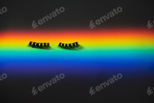 Preview: Fake eye lashes in a horizontal rainbow