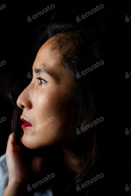 Preview: Portrait of Women