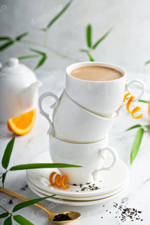 Preview: Earl grey milk tea poured in stacked cups