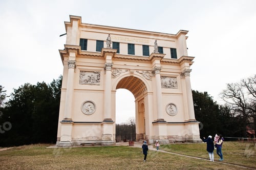 Preview: Mother with four kids at Rendez Vous, also called the Diana Temple, Czech Republic.
