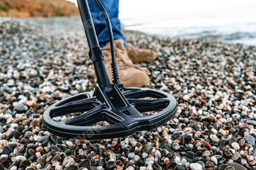 Preview: Metal detector coil in action above the ground