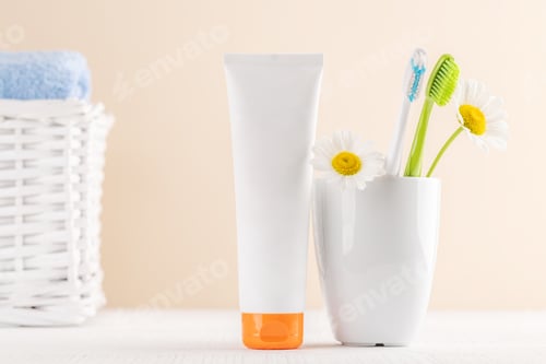 Preview: Toothpaste and toothbrushes