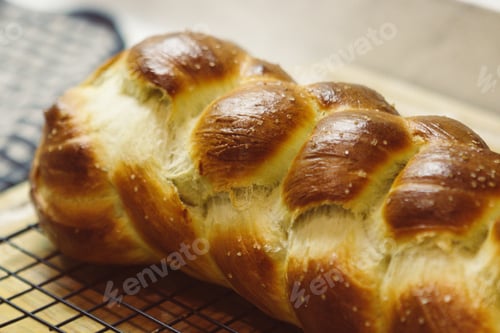 Preview: Challah Bread