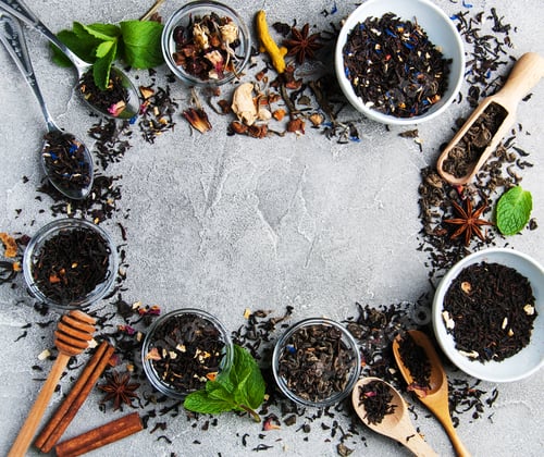 Preview: Aromatic dry tea in bowls