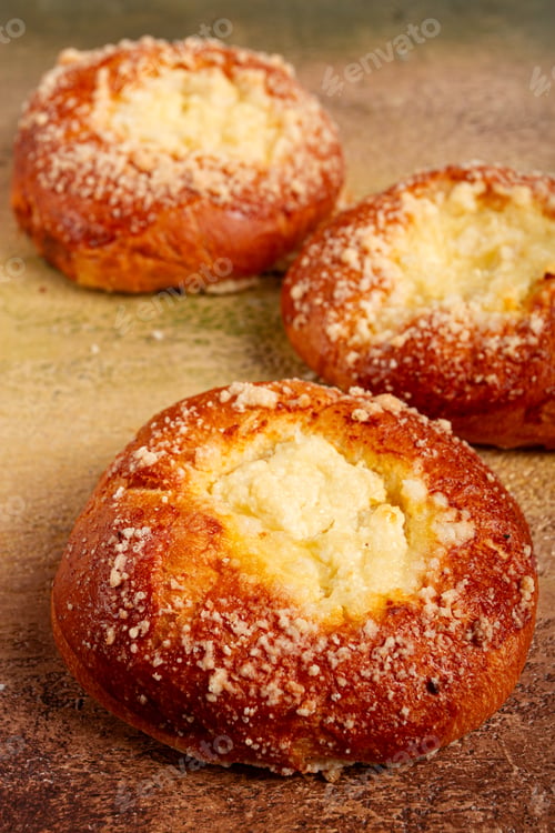 Preview: bun with cottage cheese, pastries, cheesecake, no people,