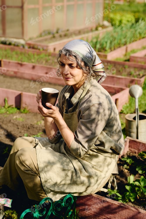 Preview: Having hot tea or coffee at lunch break