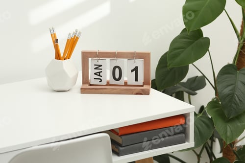 Preview: Desktop calendar on a modern desktop. Schedule and time planning in office and business.