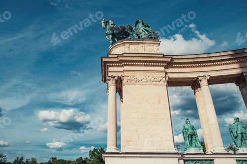 Preview: Symbolic sculpture of the Peace on the Hero Square Millennium Memorial in Budapest, Hungary