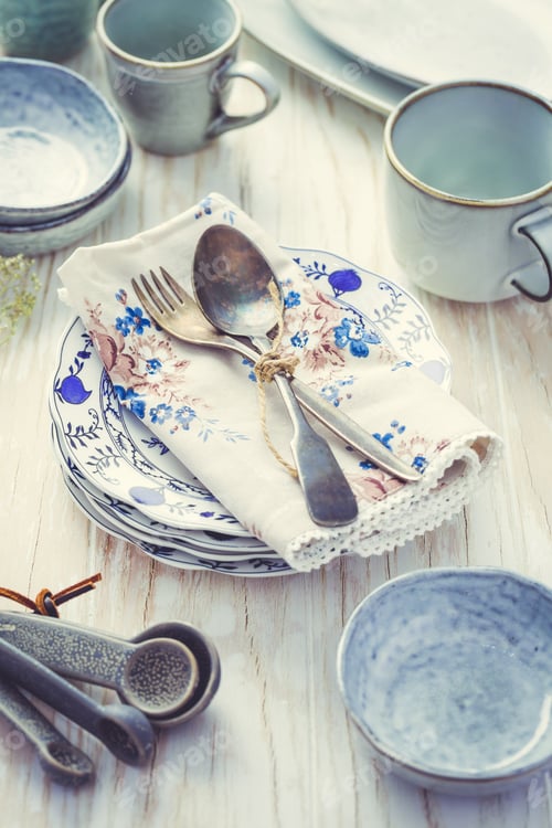 Preview: Sustainability concept - stoneware and kitchenware on wooden table