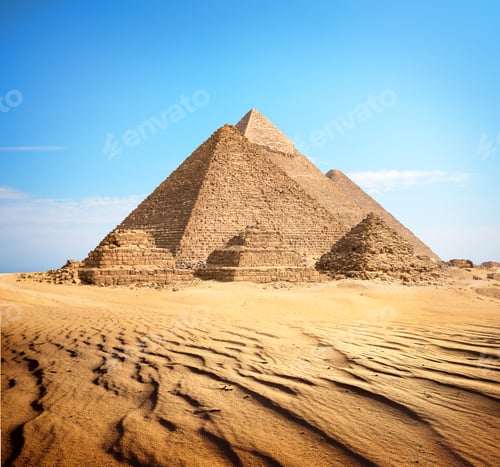 Preview: Pyramids and desert