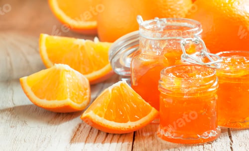 Preview: Orange jam and fresh oranges