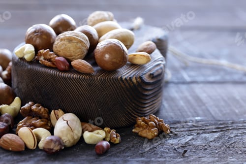 Preview: Various Nuts