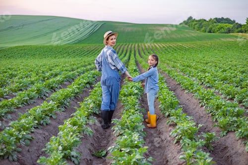 Preview: Mother and Daughter in Field