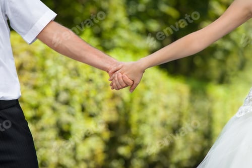 Preview: wedding hands