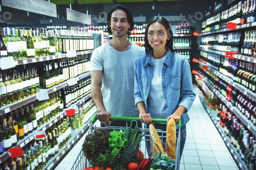 Preview: Couple in the supermarket