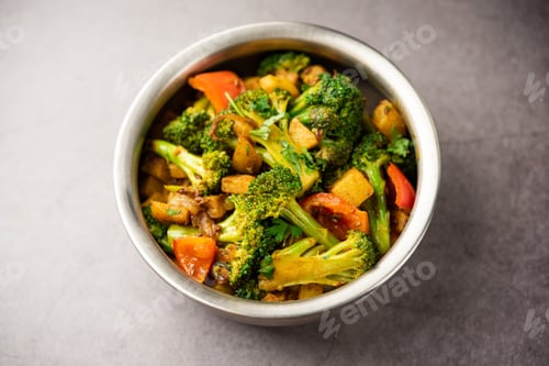 Preview: Indian style Broccoli And Aloo Poriyal or South Indian Broccoli And Potato Stir Fry vegetable recipe