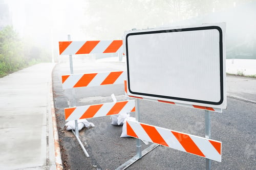 Preview: Empty Blank White Road Sign