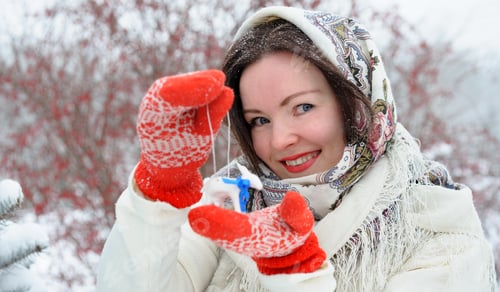 Preview: Young Russian woman in winter park