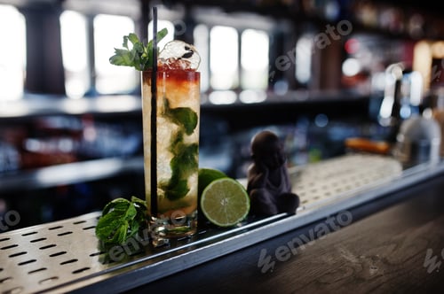 Preview: Alcoholic cocktail