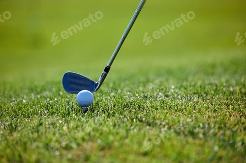 Preview: Golf club hitting ball