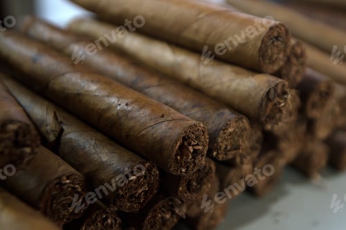 Preview: Big bundle of cigars
