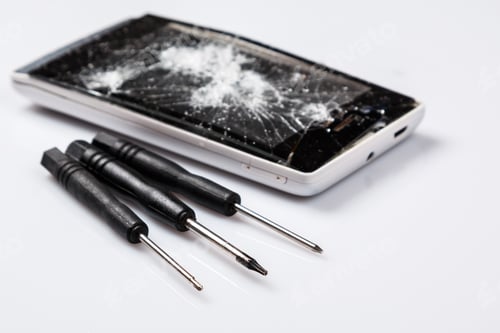 Preview: Smartphone with cracked display