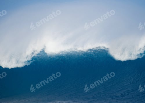 Preview: Beautiful Blue Ocean Wave