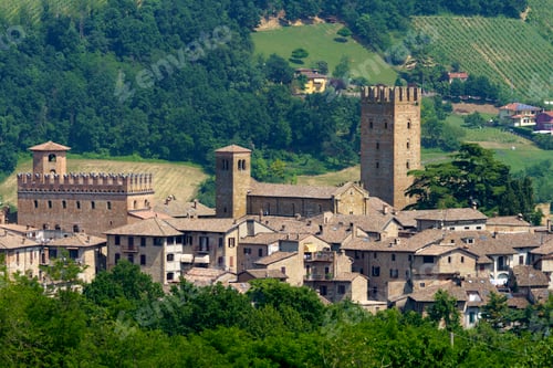 Preview: Castell Arquato, historic city in Piacenza province, Italy