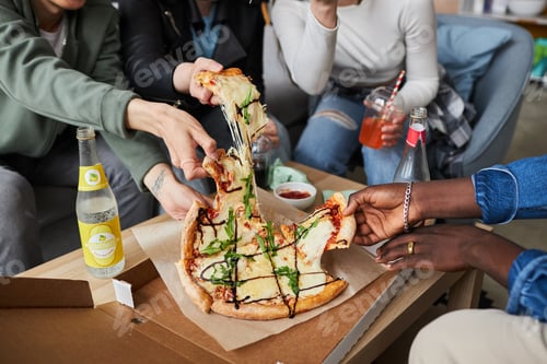 Preview: Friends Meeting at Home for Pizza Lunch