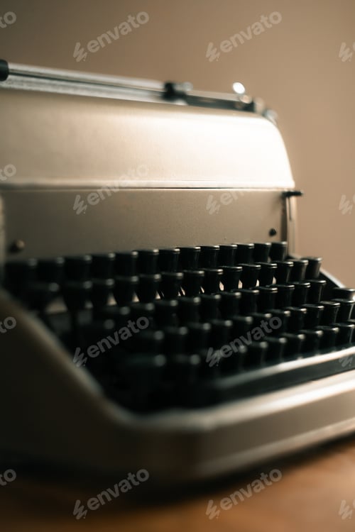 Preview: Vintage Typewriter