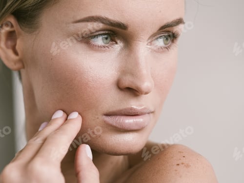 Preview: Natural beauty skin woman face close up macro model beauty