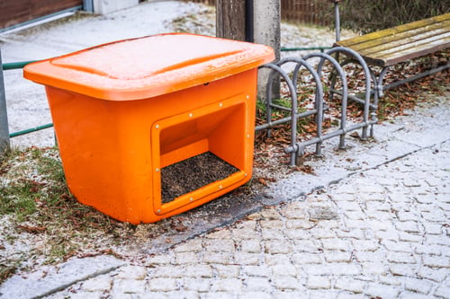 Preview: Container with sand or gravel used in winter to sprinkle sidewalks, streets and parking lots.