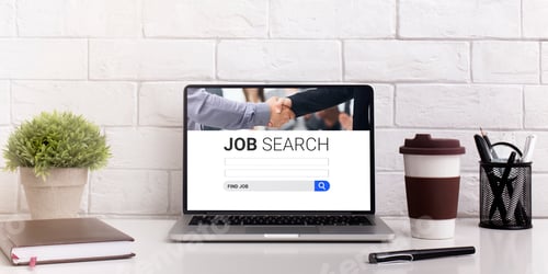 Preview: Pc on the desk with job search engine on display