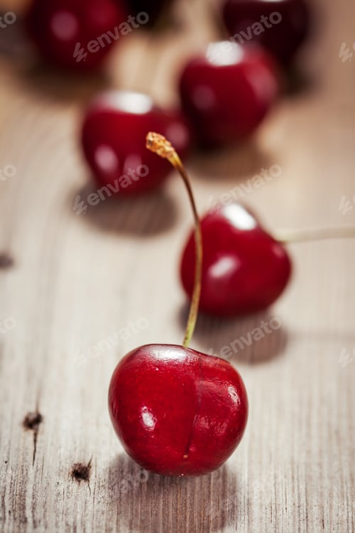 Preview: Sweet cherries