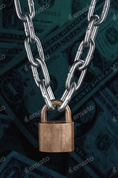 Preview: Lock and chain