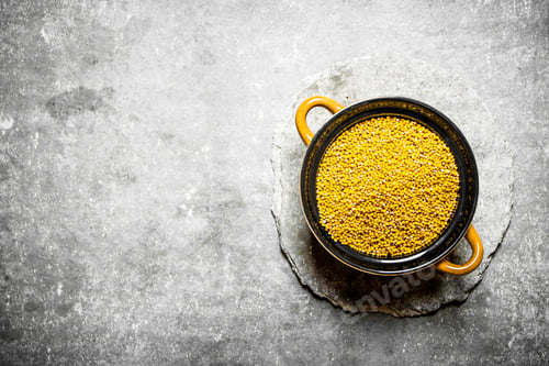 Preview: Mustard seeds in a bowl.