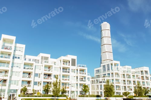 Preview: Exterior of apartment building