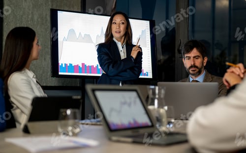 Preview: Multiracial business team working together