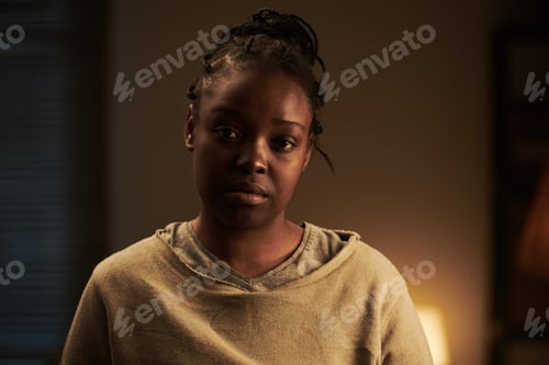 Preview: Woman suffering from domestic violence