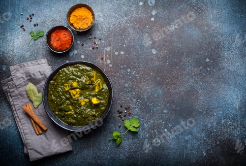 Preview: Indian vegetarian dish Palak Paneer