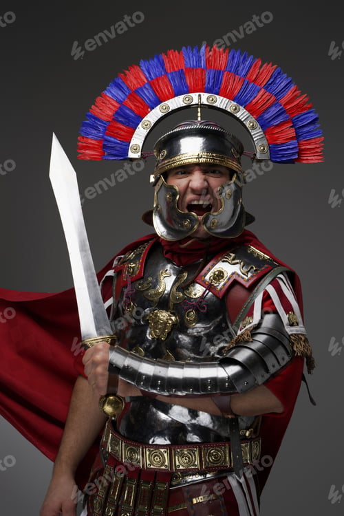 Preview: Screaming roman centurion with red cloak holding gladius