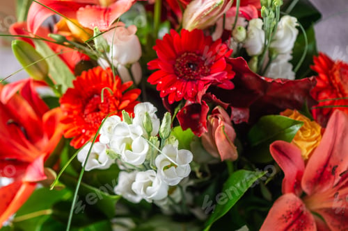 Preview: Vibrant Bouquet of orange Asiatic lilies and other flowers