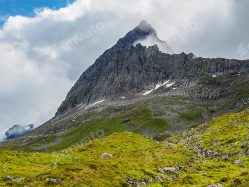 Preview: Views of mountains from Urke ridge trail (Urkeega), Norway