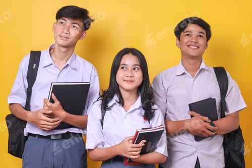 Preview: Happy Asian Students Holding Books Gesture Thingking