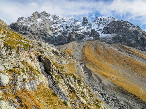 Preview: Muande valley and Muande lake in Ecrins national park, France