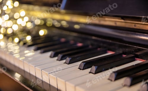 Preview: Christmas Piano music and Xmas lights bokeh background.