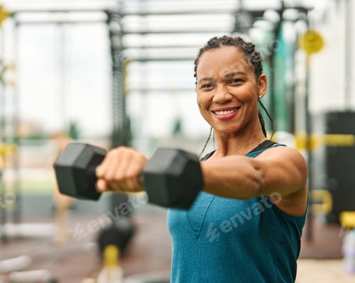 Preview: Portrait of a couple active exercise