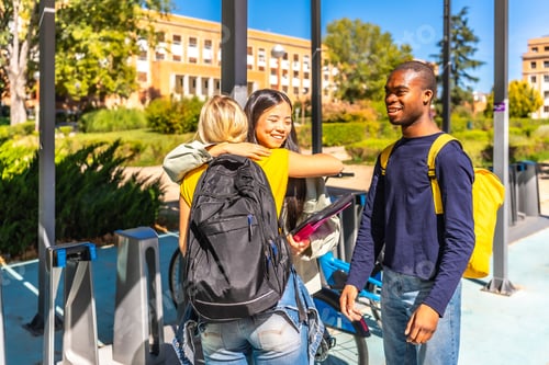 Preview: University friends say goodbye at public bike rental station