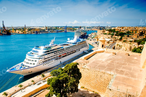 Preview: Cruise Ship Anchoring Near The Shore